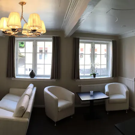 Hotel Allinge 3*